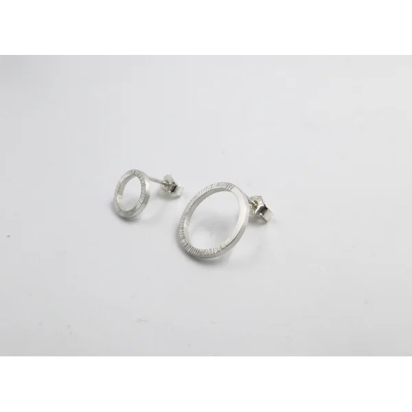 Boutons d’oreilles Funam-bulles 2 cercles – Claire Wolfstirn