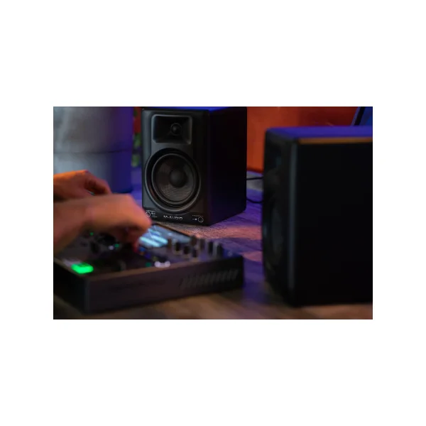 BX5BT M-AUDIO - Bluetooth - Enceintes de proximité 5" 2 voies, DSP et Bluetooth (paire)