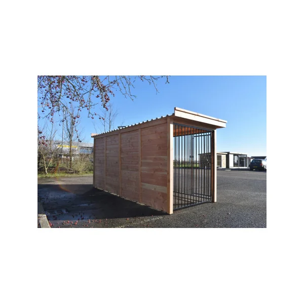 Chenil à Barreaux 6m² Fermé sur 2 côtés Bois douglas Chenil avec Toiture Tôle Absorbant le Bruit
