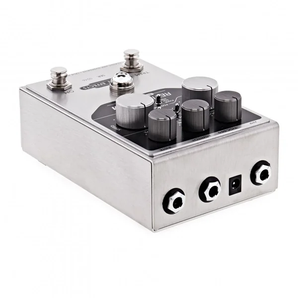 Deluxe 61 Tremolo Drive