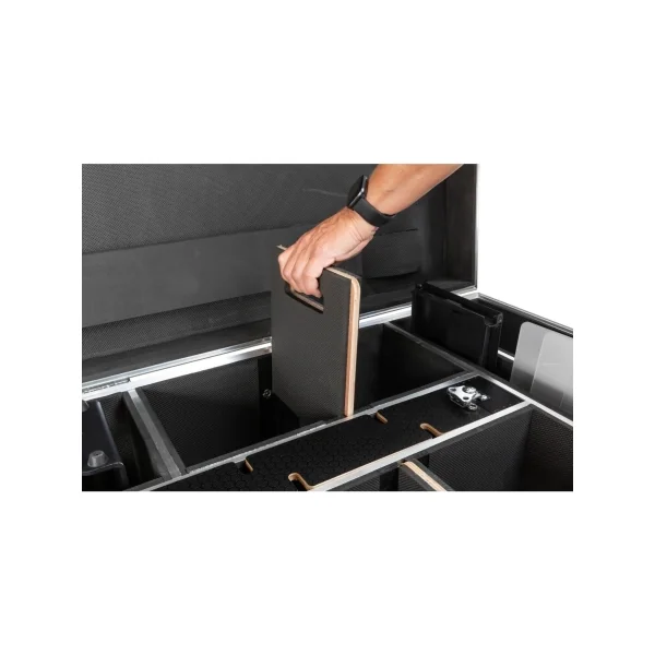 Flightcase pour BTI AKKUBEAMER et BTI AKKUCHROMA Briteq