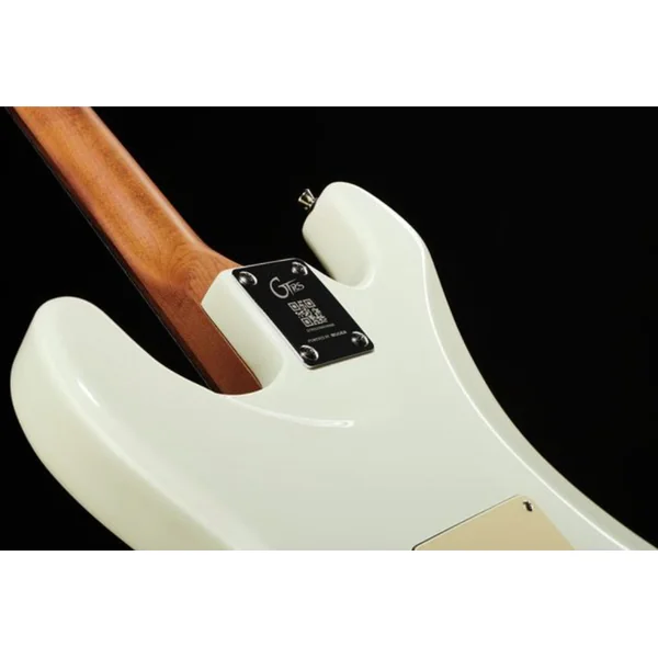 GTRS S800 Intelligent Guitar - vintage white