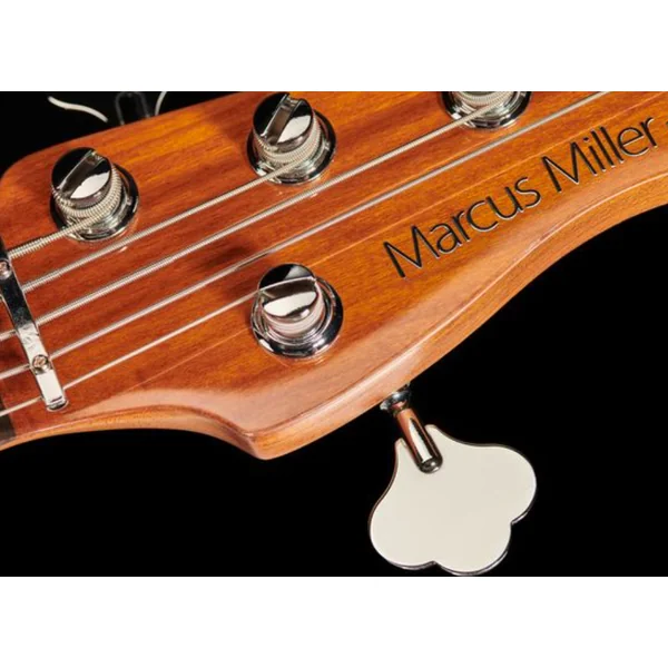 Marcus Miller P8 5ST - tobacco sunburst