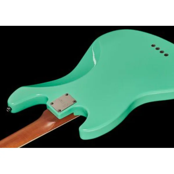 Marcus Miller V5R 4ST - mild green