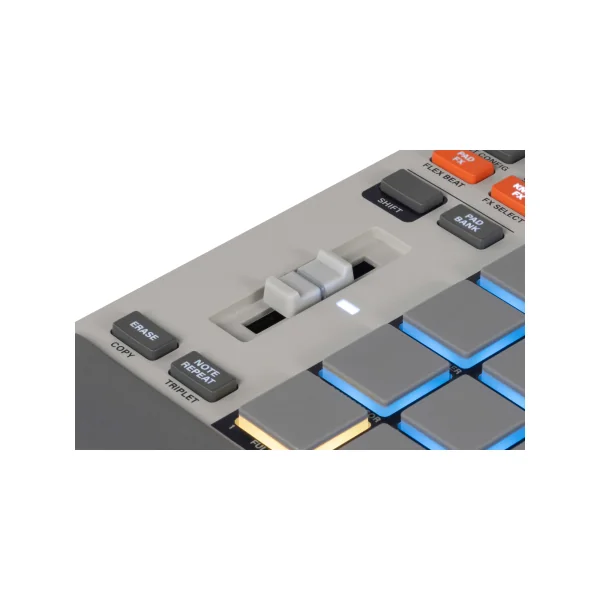 MPC-SAMPLE AKAI PROFESSIONAL - Sampleur portable 16 pads RGB vélocité aftertouch