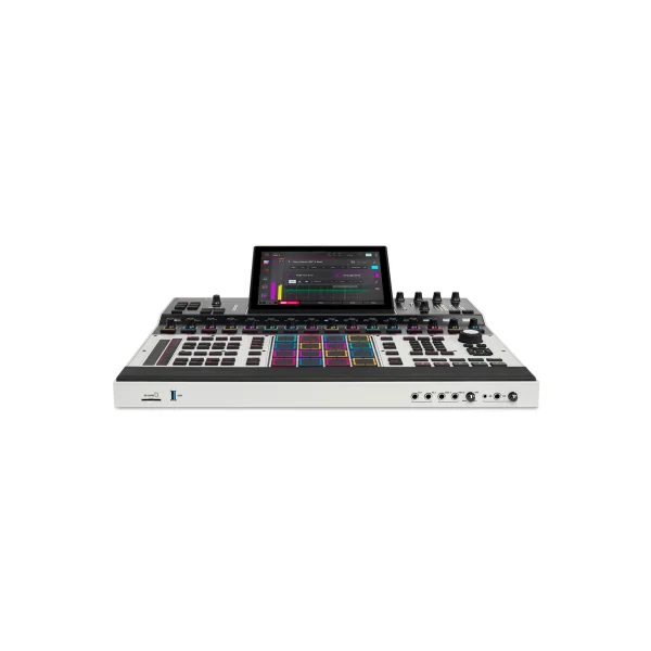 MPC-XL AKAI PROFESSIONAL - 10.1" tactile, 16 pads MPCe, 16 encodeurs, 8 cœurs, 16 Go RAM,
