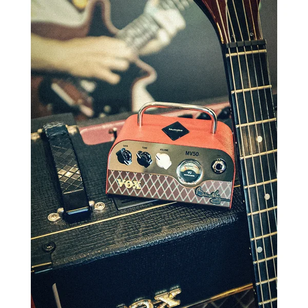 MV-50 Brian May Signature
