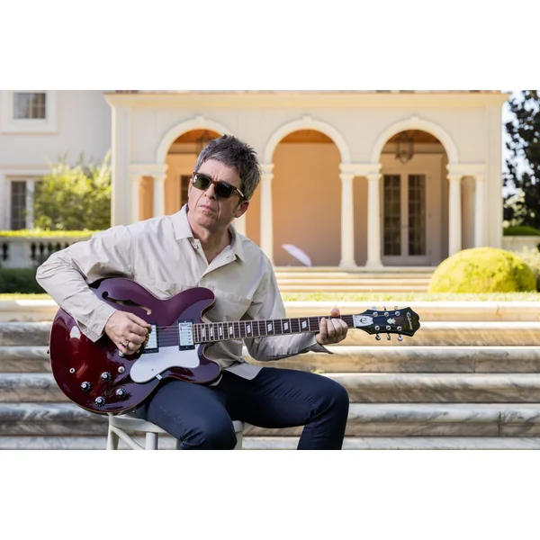 Noel Gallagher Riviera - dark wine red
