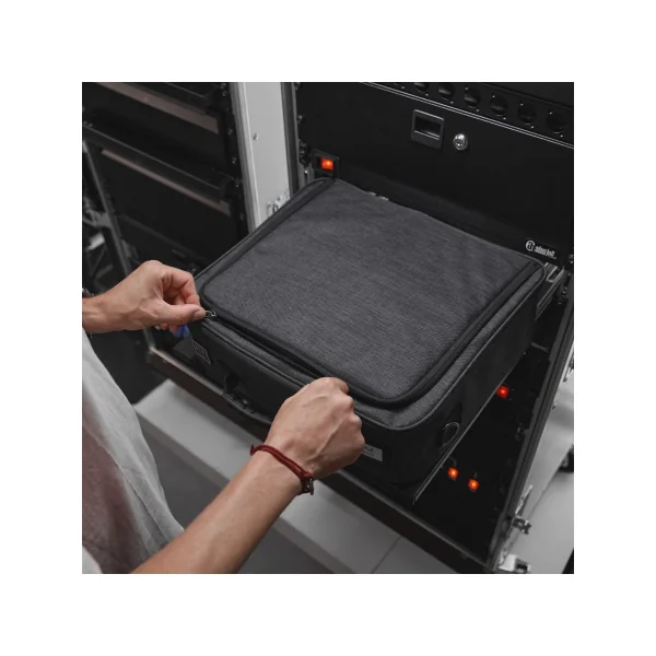 ORGAFLEX® RACK BAG 03 - Sac d’organisation rembourré pour racks de 19″ (3U)