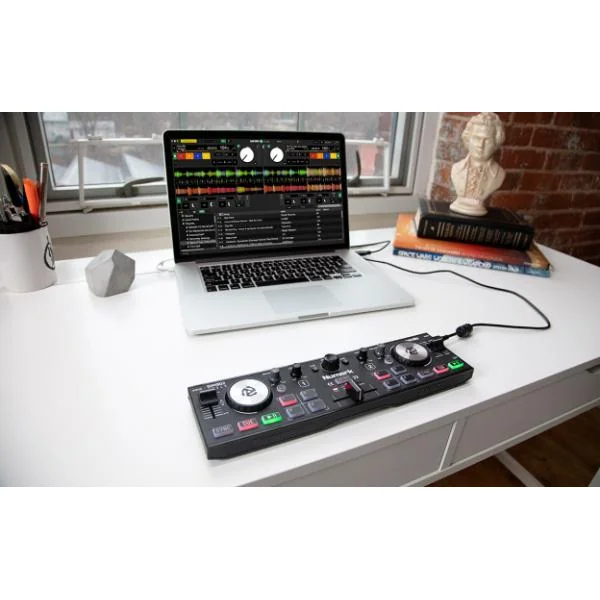 Platine DJ Numark DJ2 GO2 Touch