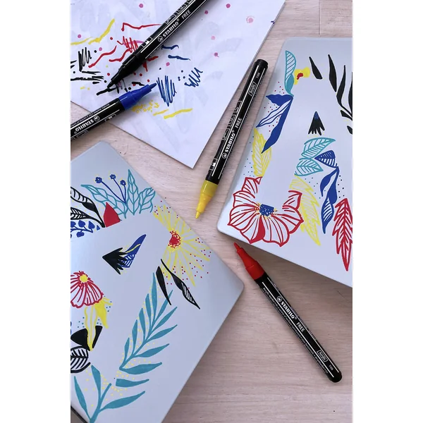 Pochette de 5 marqueurs acrylique FREE T100- ROYAL