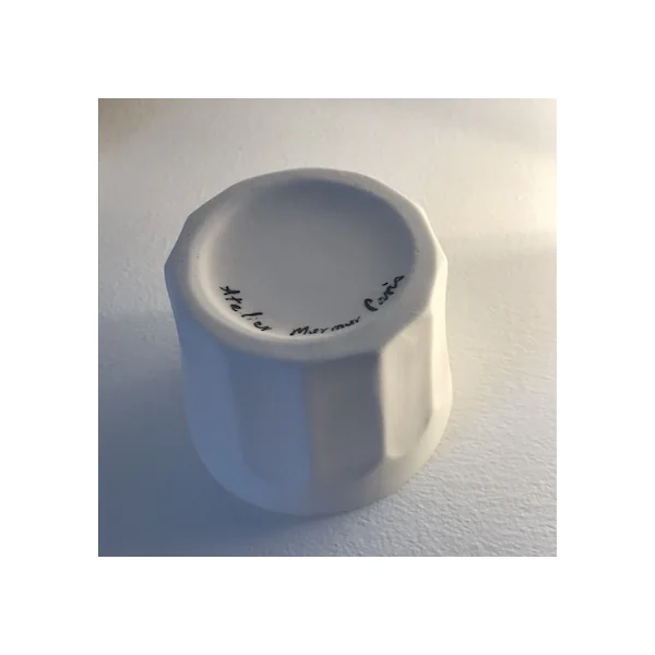 Pot en porcelaine – Jinjin Sun, Atelier Murmur
