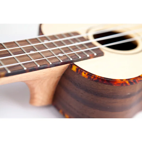 Reno RU230 Ukulélés Soprano (Naturel)