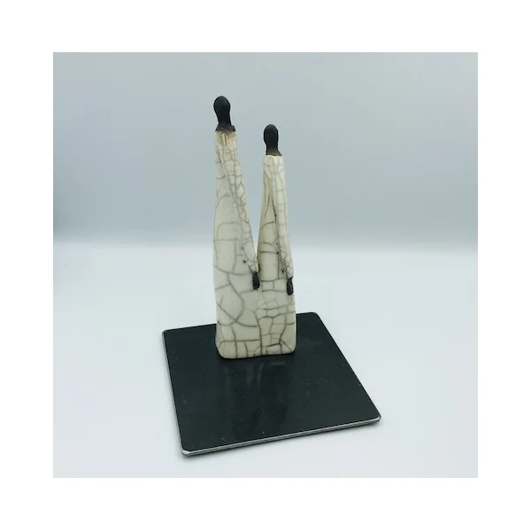 Sculpture Raku 2 personnages – Sylvie Souton Chany