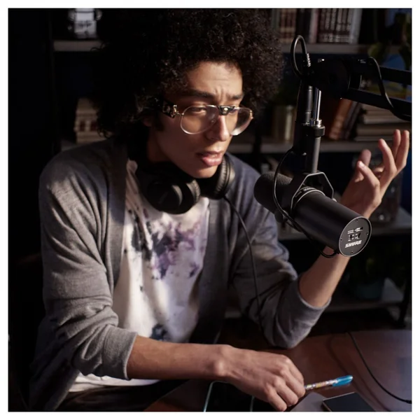 Shure SM7B – Micro Podcast Pro