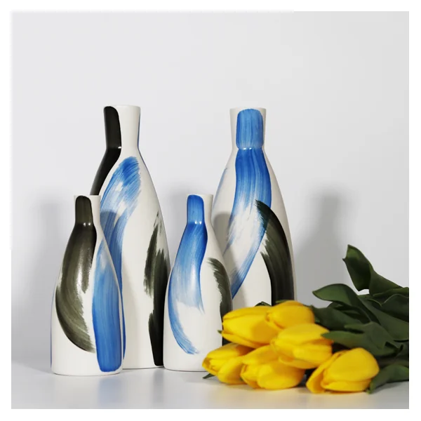 Soliflore en porcelaine – Décor Coups de pinceaux – Rita Rogers