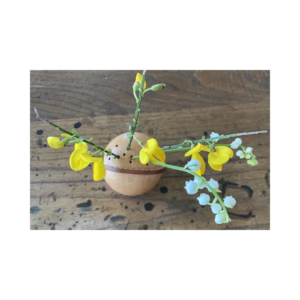 Sphère pique-fleurs Akène – Pauline André