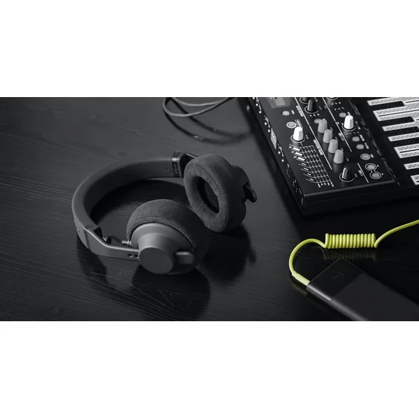 TMA-2 Studio Wireless